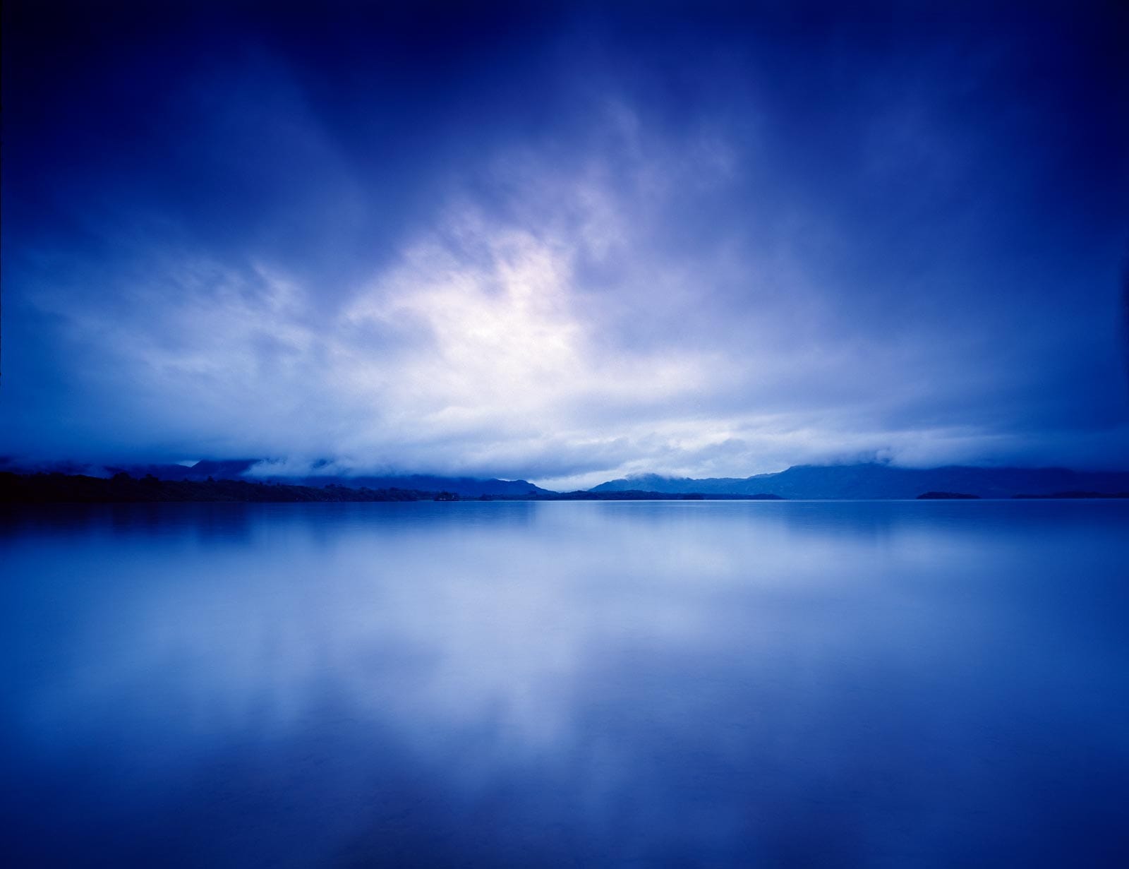 the-blue-lake-skyline